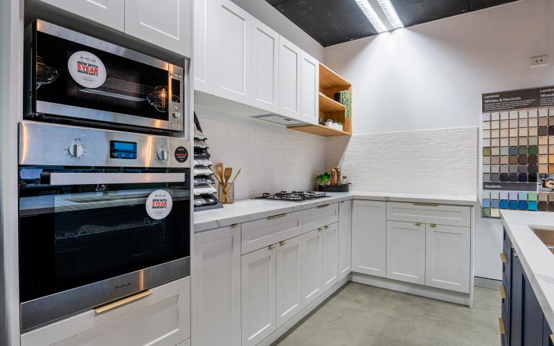 shaker kitchen osborne park