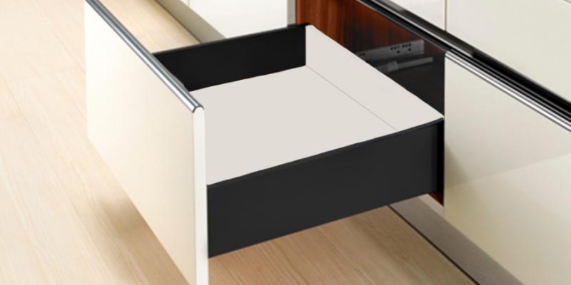 Finista Swift - Matt Black